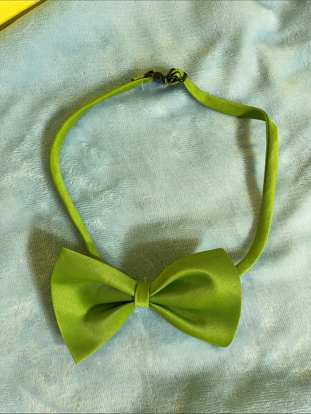 Green Satin Bow Tie AND Black & White Decorative Hook For Dog Leash